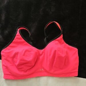 Vs Sport 38DD